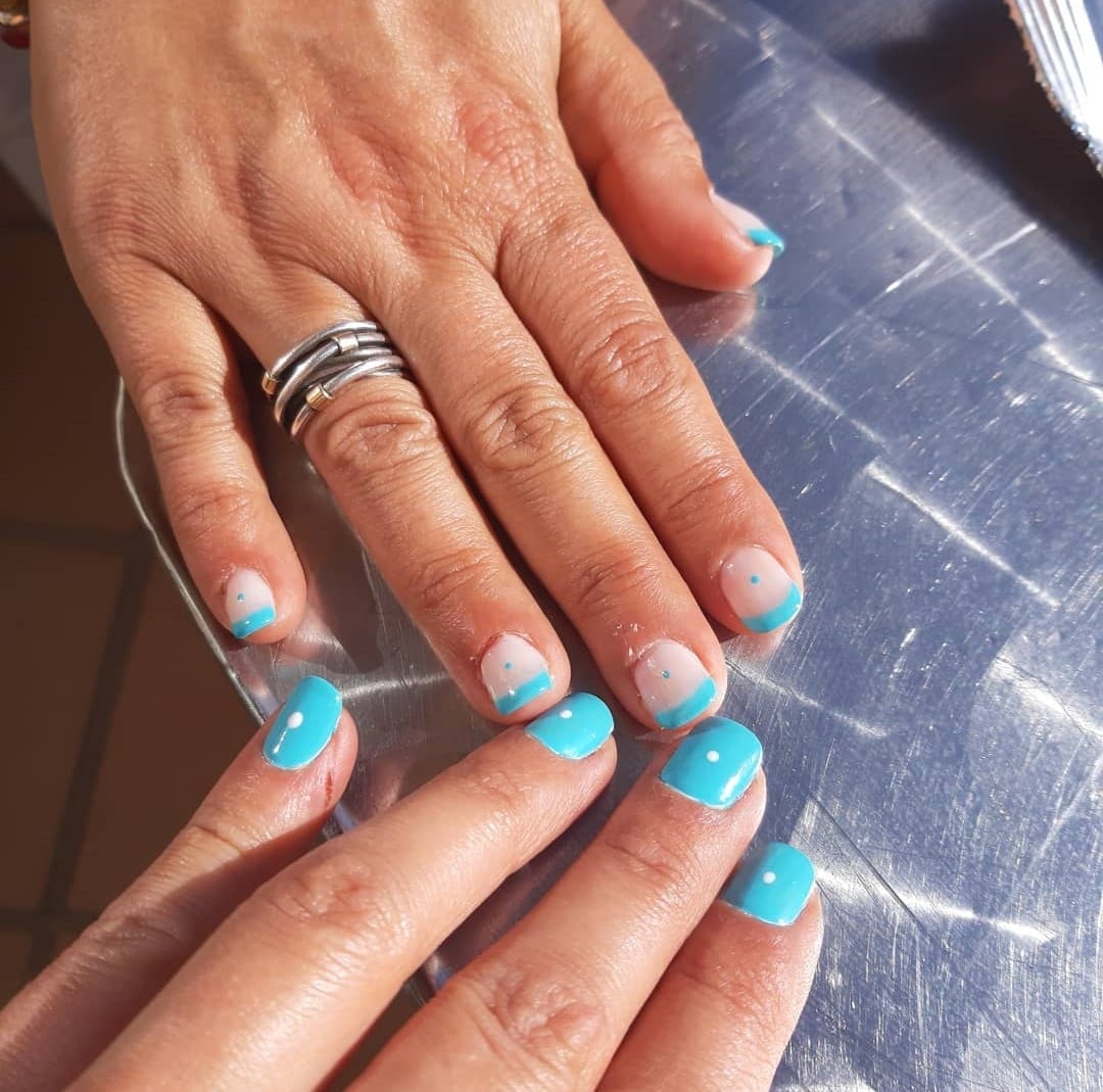 manicura en aviles